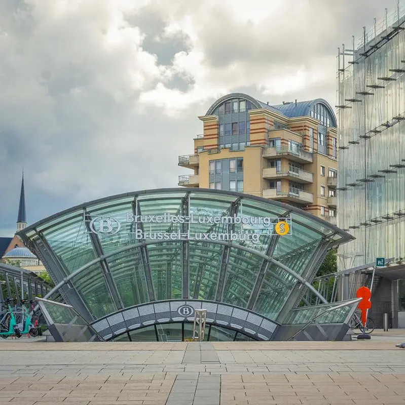 行李寄存 Bruxelles Luxembourg Station