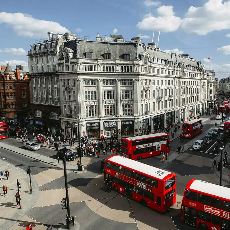 Consignas Equipaje Oxford Circus