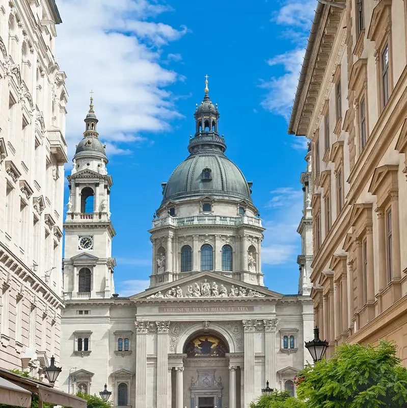 Consignes Bagages Basilique de Budapest